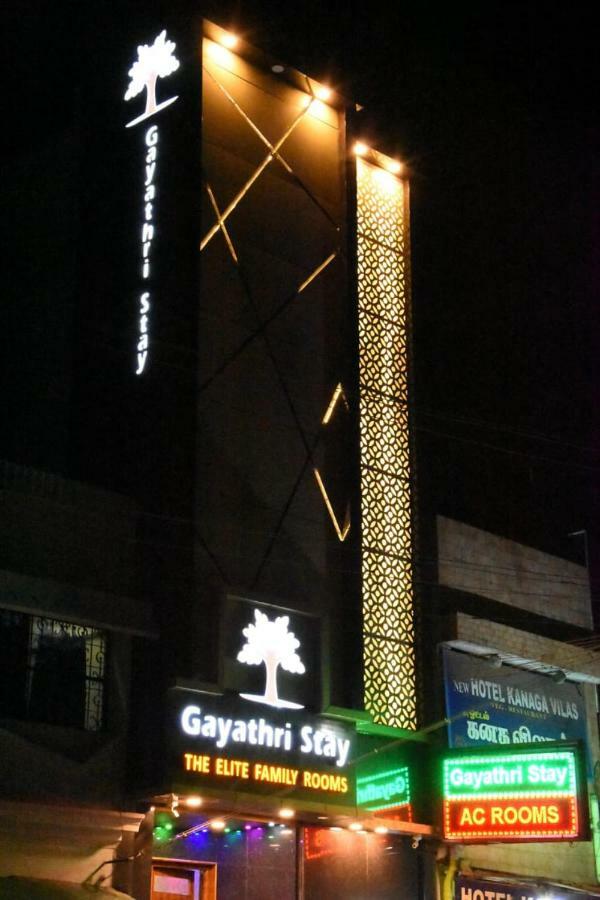 Gayathri Stay Kancheepuram Exteriör bild