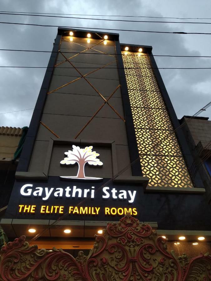 Gayathri Stay Kancheepuram Exteriör bild