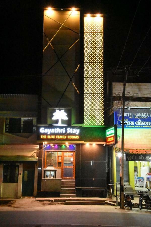 Gayathri Stay Kancheepuram Exteriör bild