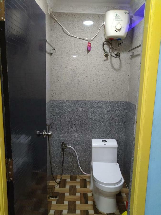 Gayathri Stay Kancheepuram Exteriör bild